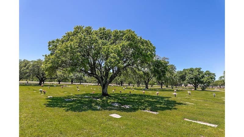 Restever Memorial Park Cemetery - Image 1
