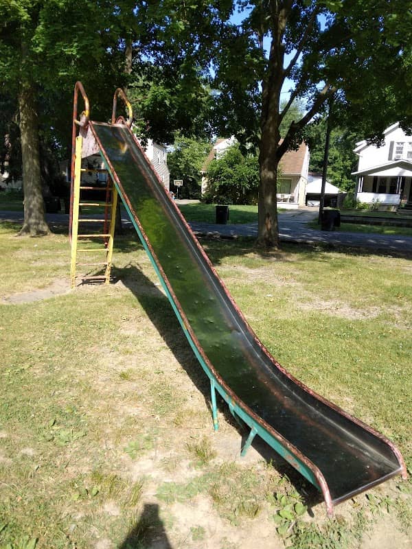 Circle Park - Image 1