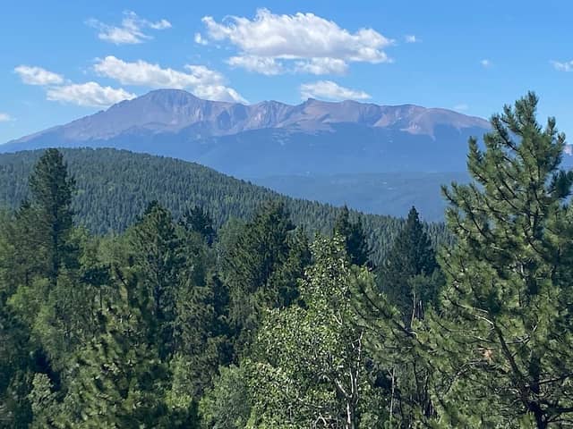 Lovell Gulch Trailhead - Image 1
