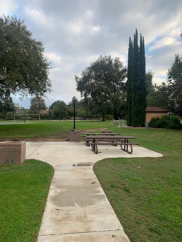 El Barrio Park - Image 1