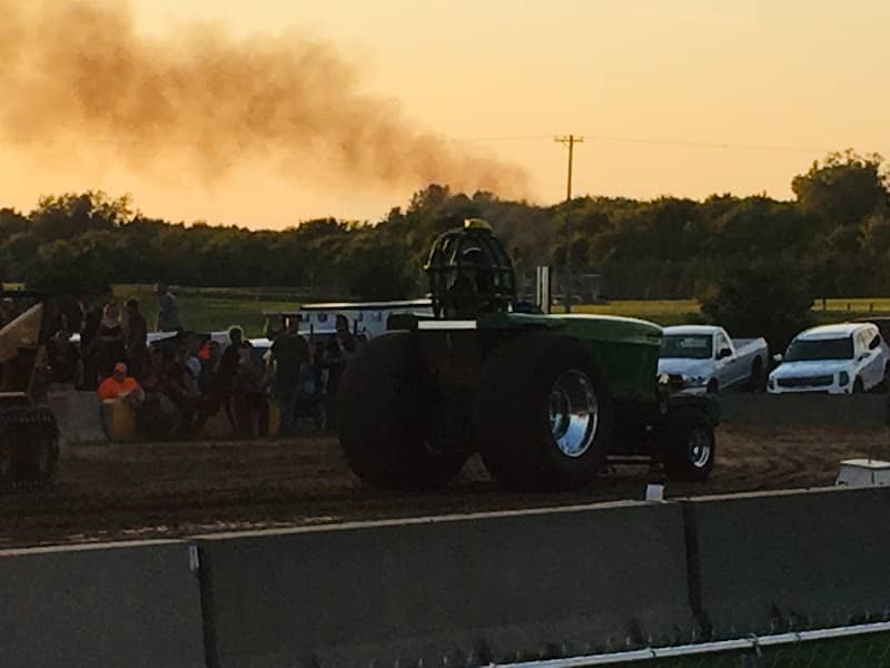 Hammond Lions Club Tractor Pull Arena - Image 2