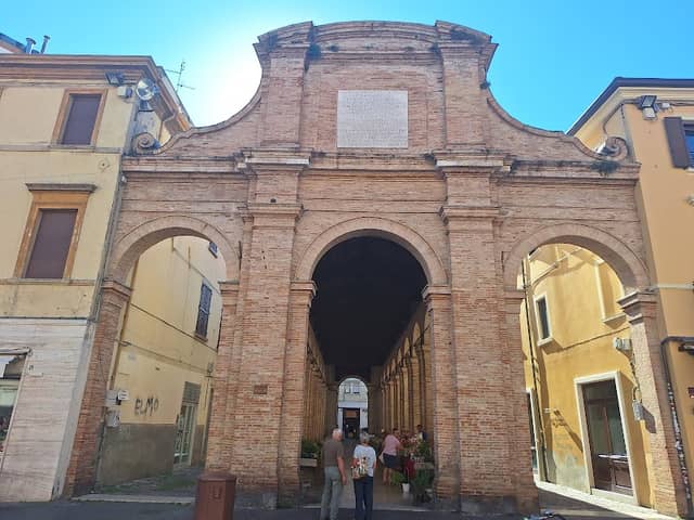 Piazza Cavour - Image 1