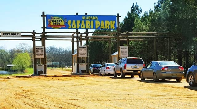 Alabama Safari Park - Image 1