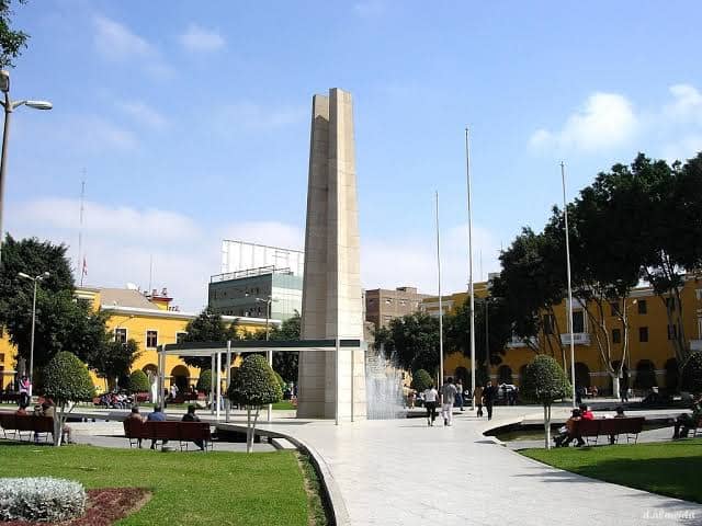 Main Square of Ica - Image 1