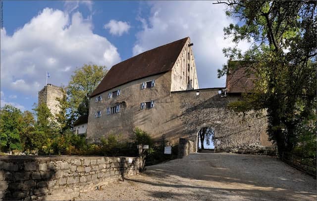 Pappenheim Castle - Image 1