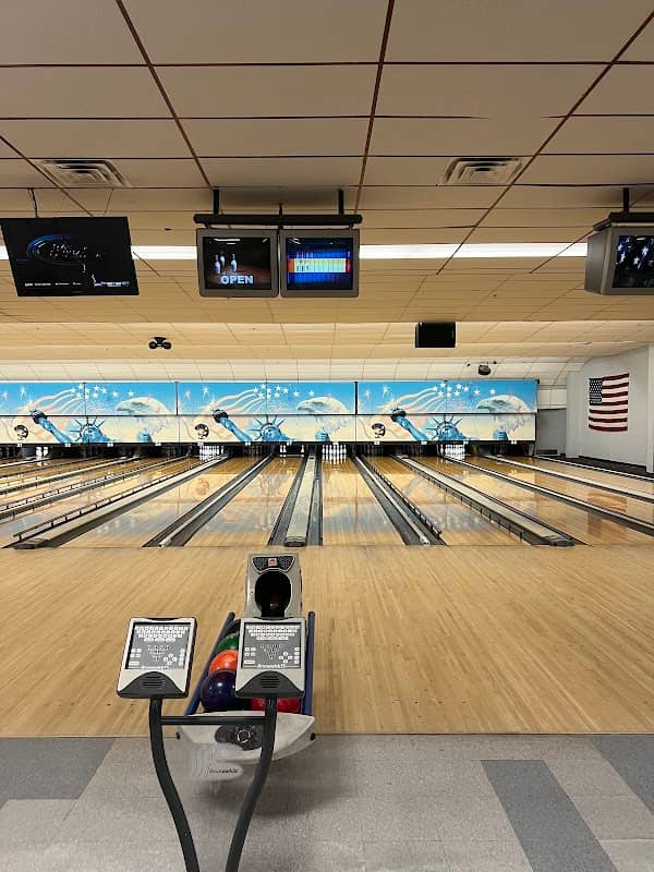 Bowling USA - Image 1