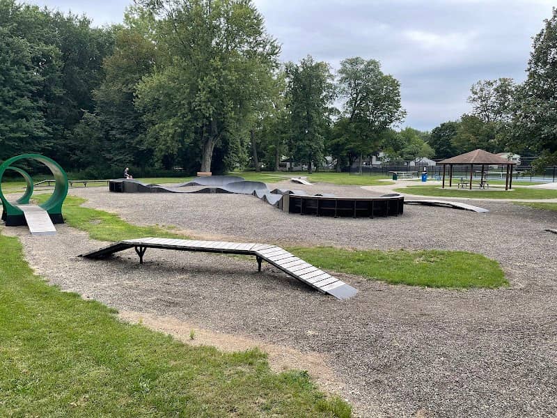 Lexington Green Park - Image 1
