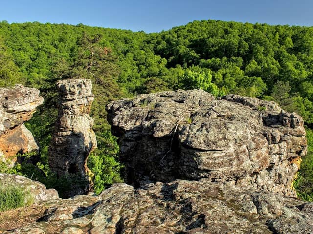 King's Bluff - Image 1