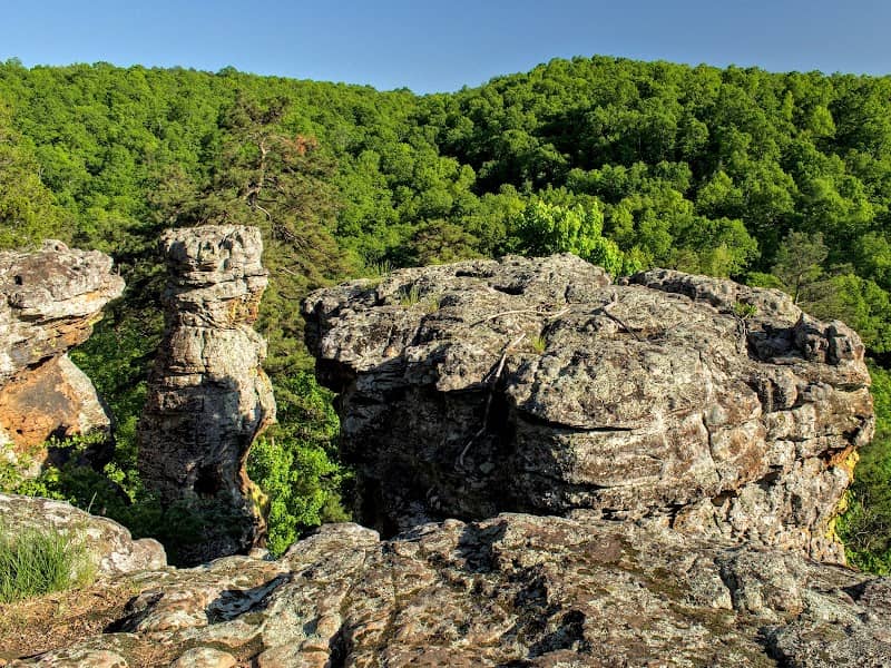 King's Bluff - Image 1