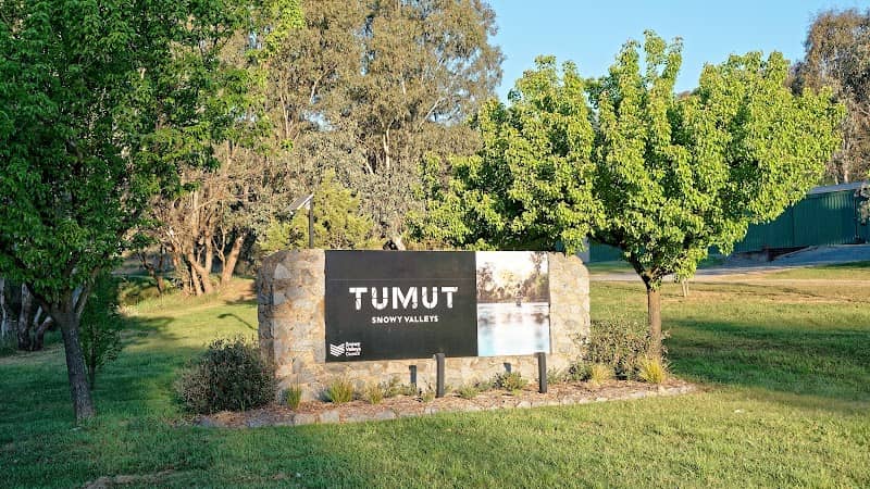 Tumut Sign (North Western Approach) - Image 1