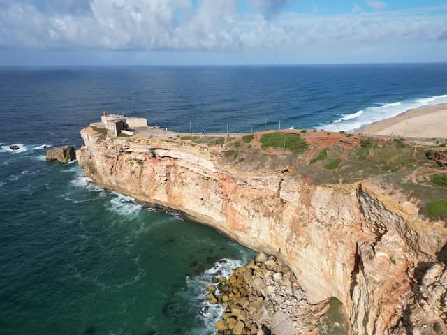 Portal de entrada das ondas gigantes de Nazaré - Image 3