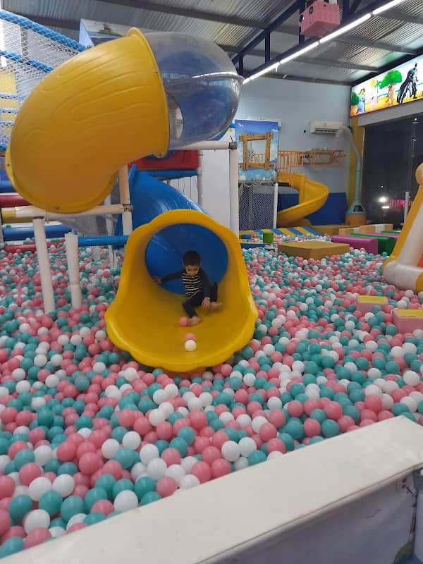 Kids land - Image 1