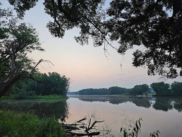 Roadside Park - Image 1