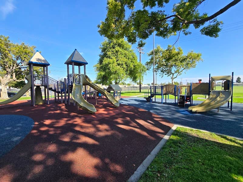 Peppertree Park - Image 1