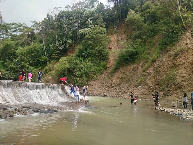 Wisata Bendungan Cihea - Image 1