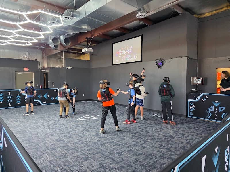 Edge VR Arcade - Image 1