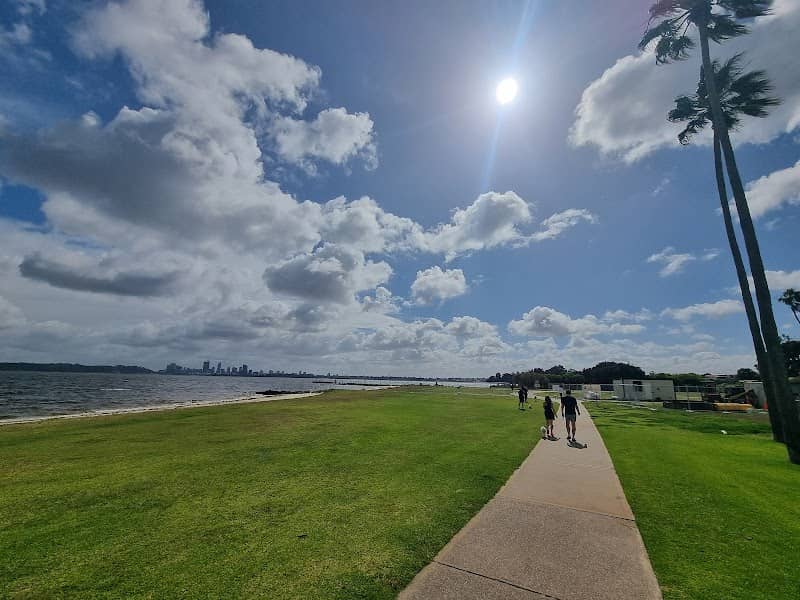 Foreshore walking track - Image 2