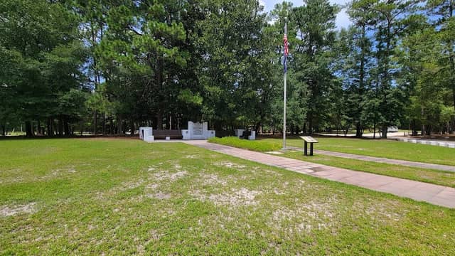 Sesquicentennial State Park Traffic Circle - Image 1
