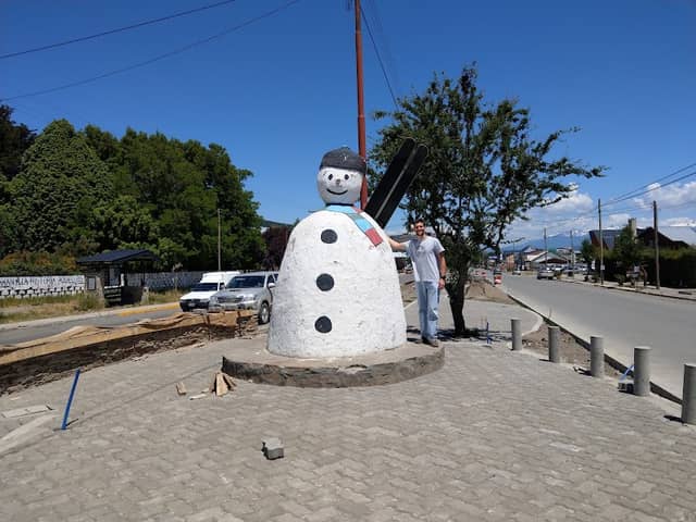 Snowman Esquel - Image 1