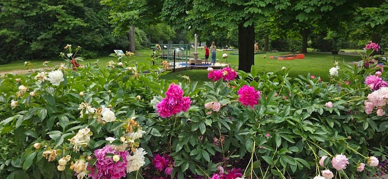 Cranbrook on the Green - Image 1