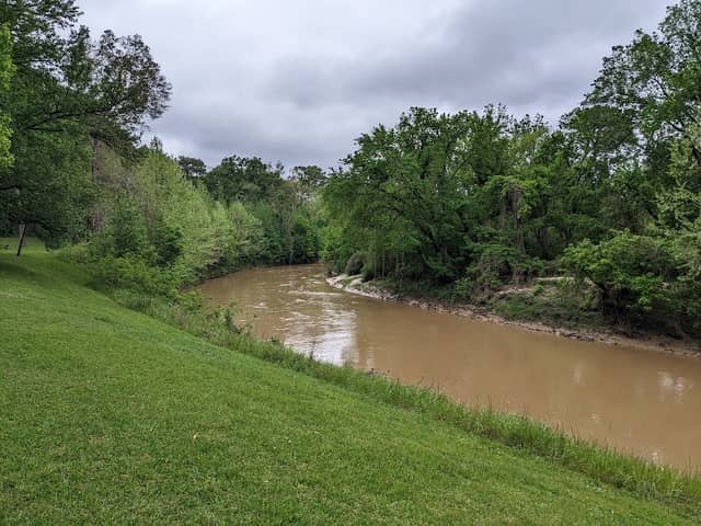 Coles Creek Rest Area - Image 2