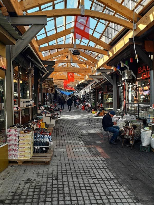 Kavaflar Çarşısı - Image 1