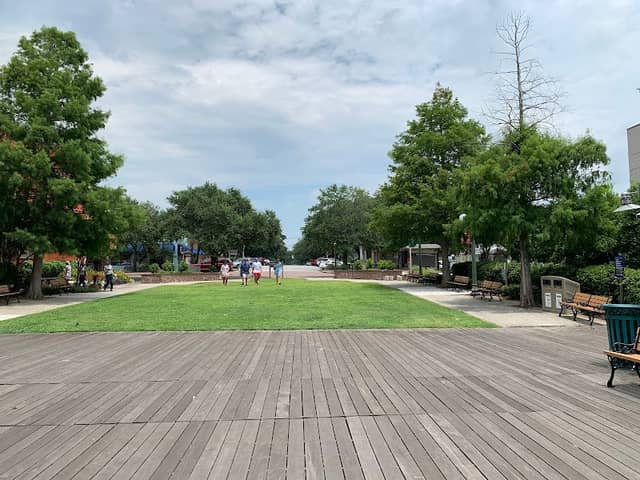 Francis Marion Park - Image 2