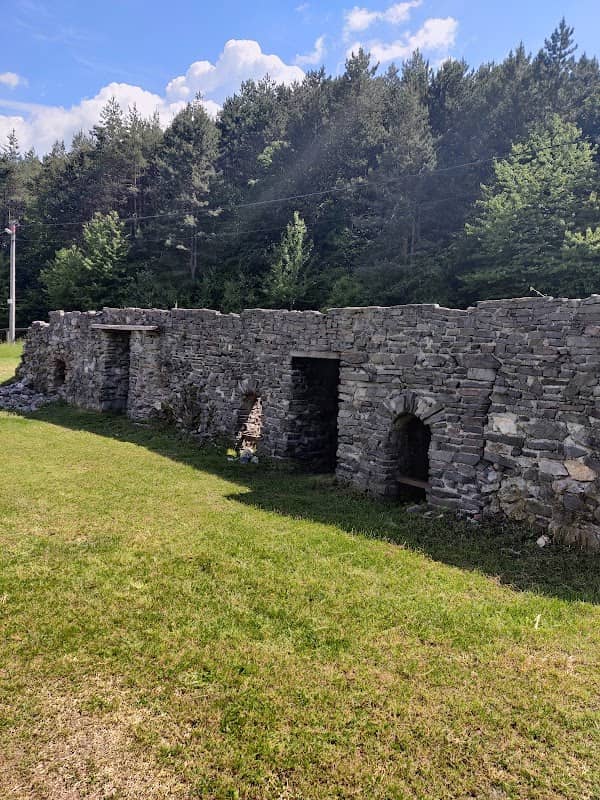 Lavička - Vápenné pece - Skýcov - Image 2