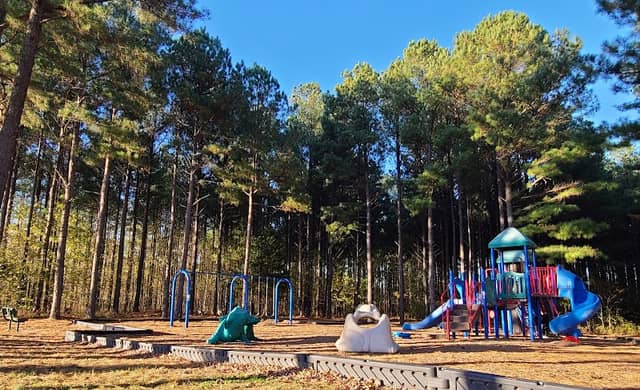 Rivercrest Park - Image 2