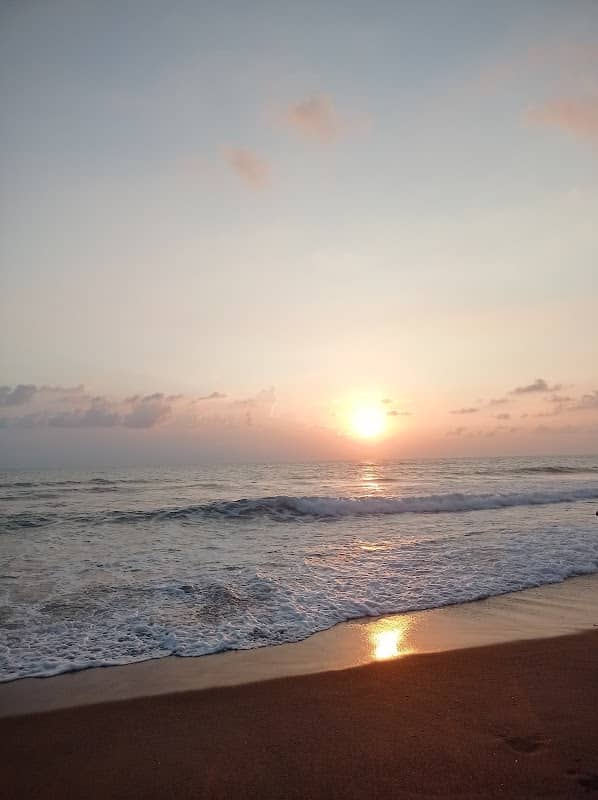 Danacbunga Public Beach - Image 1