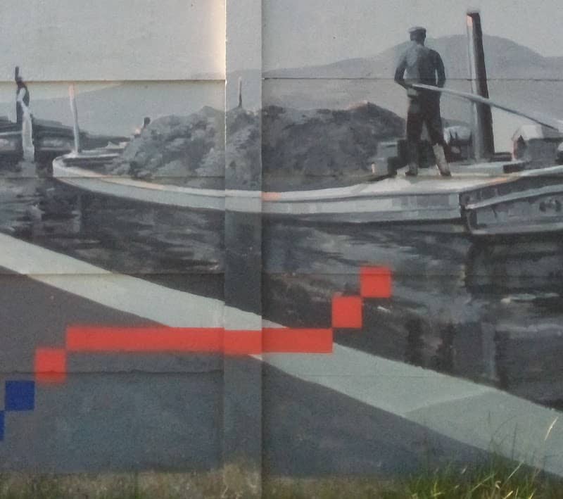 Leeds and Liverpool canal murals - Image 2