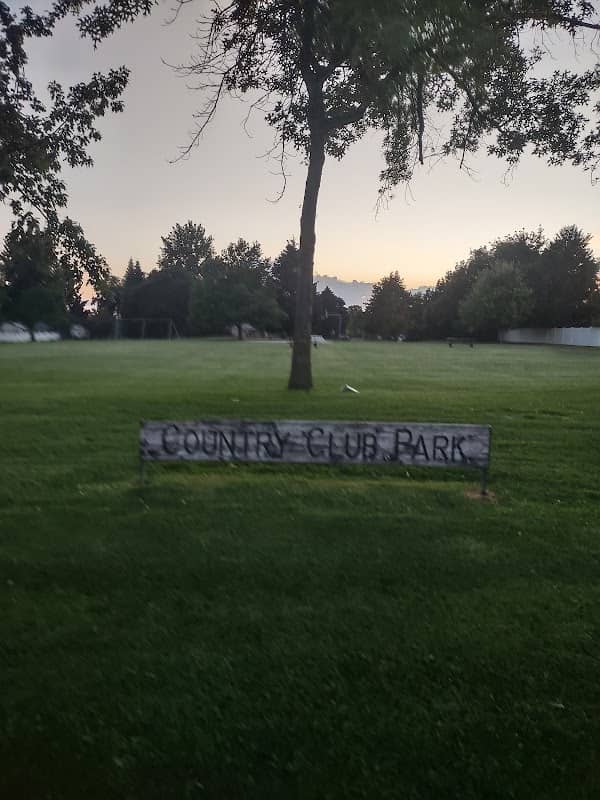 Country Club Park - Image 1