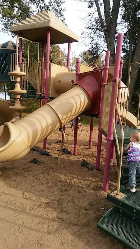 Greenup City Park - Image 1
