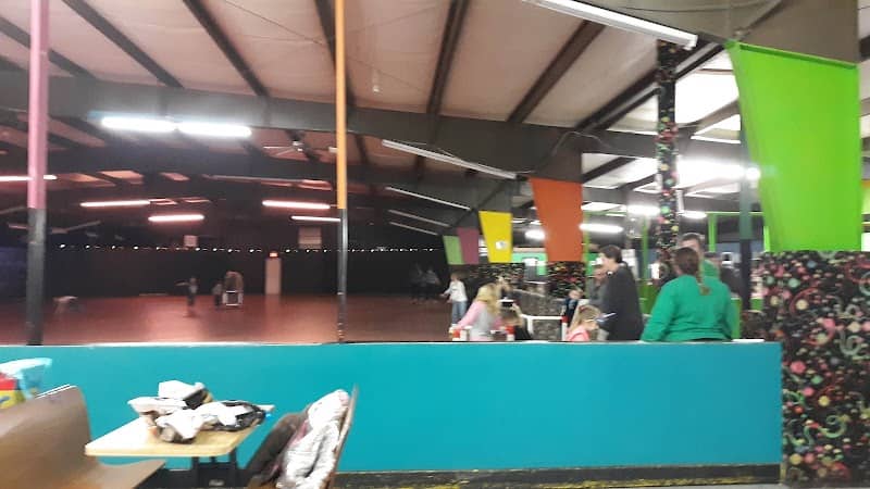Skates & Stuff - Image 2