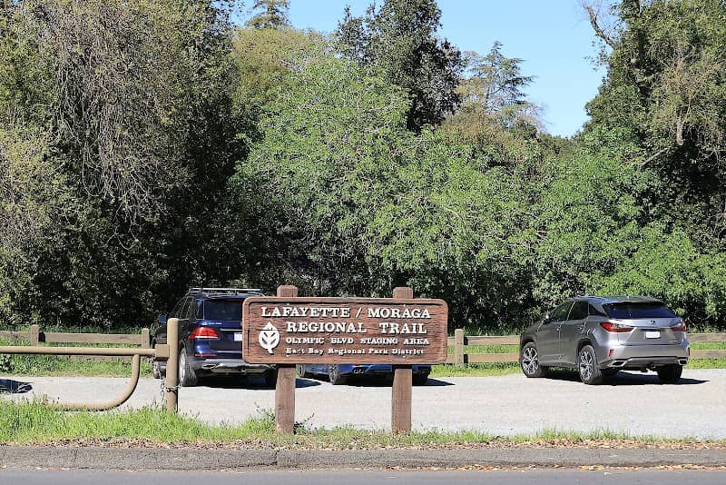 Lafayette/Moraga Regional Trail Parking - Image 1
