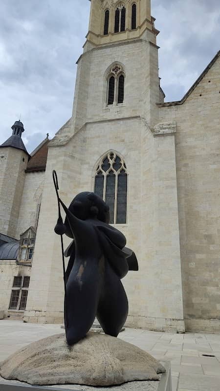 Place du Maréchal Foch - Image 1