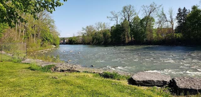Creekside Park - Image 1