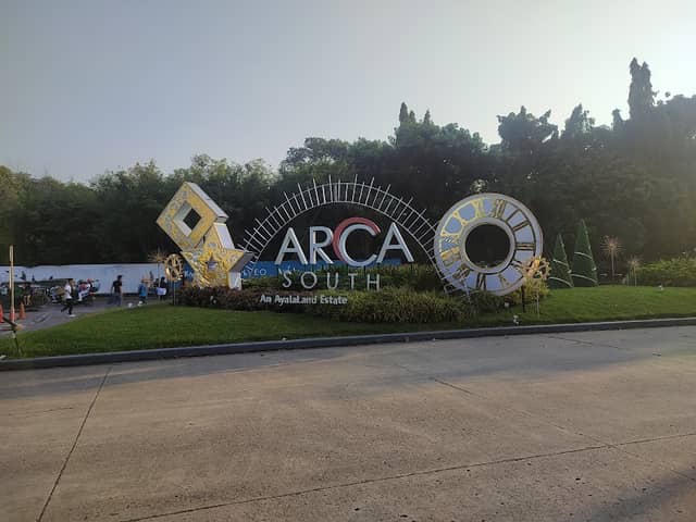 Arca South Main Entrance - Image 2