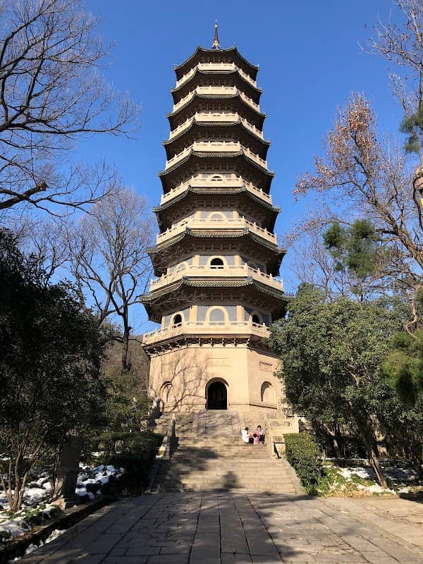 Linggu Tower - Image 1