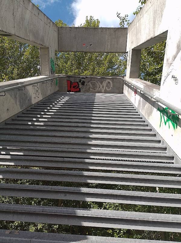 Treppe ins Nichts - Image 2