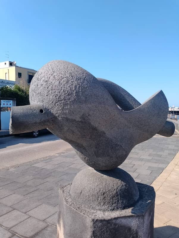 Monumento - Image 1