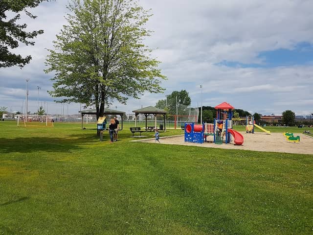 Dorion-Gardens Park - Image 2