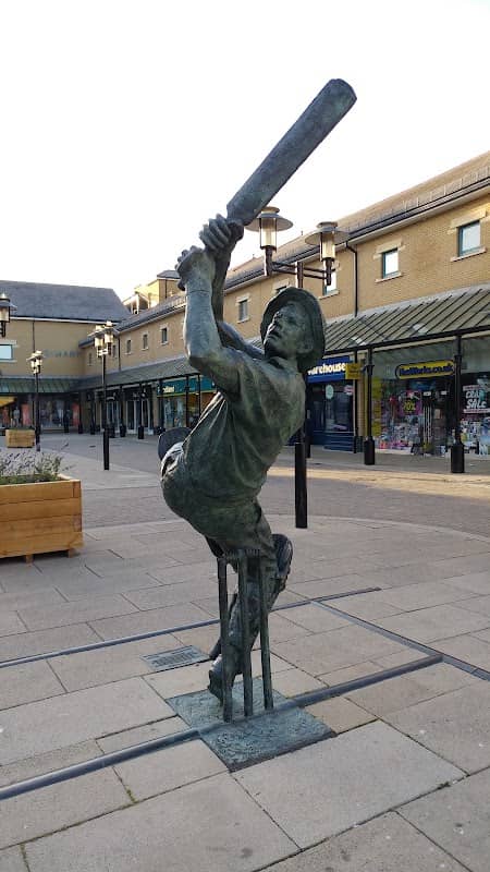 "The Spirit of Cricket" Statue - Image 1