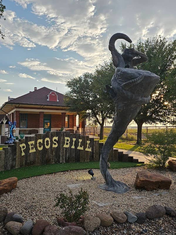 Pecos Bill Statue - Image 2