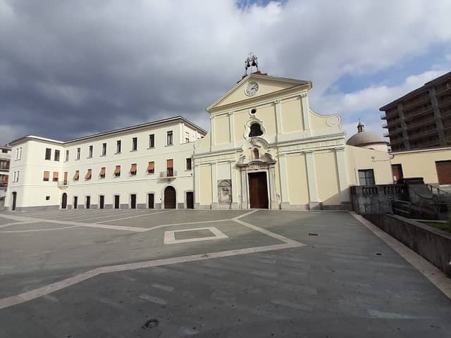 Piazza Dante - Image 1