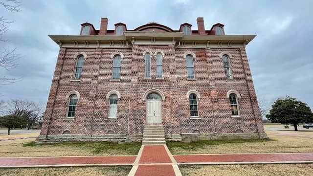 Jacksonport Courthouse Museum - Image 1
