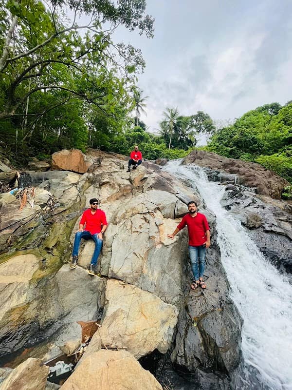 Challangayam Kampam Water Fall - Image 1
