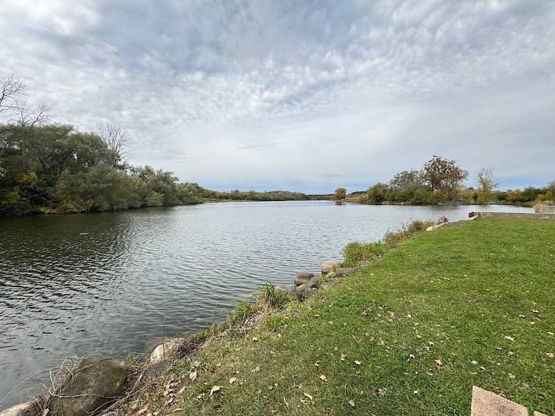 Waldo Mill Pond parking - Image 1