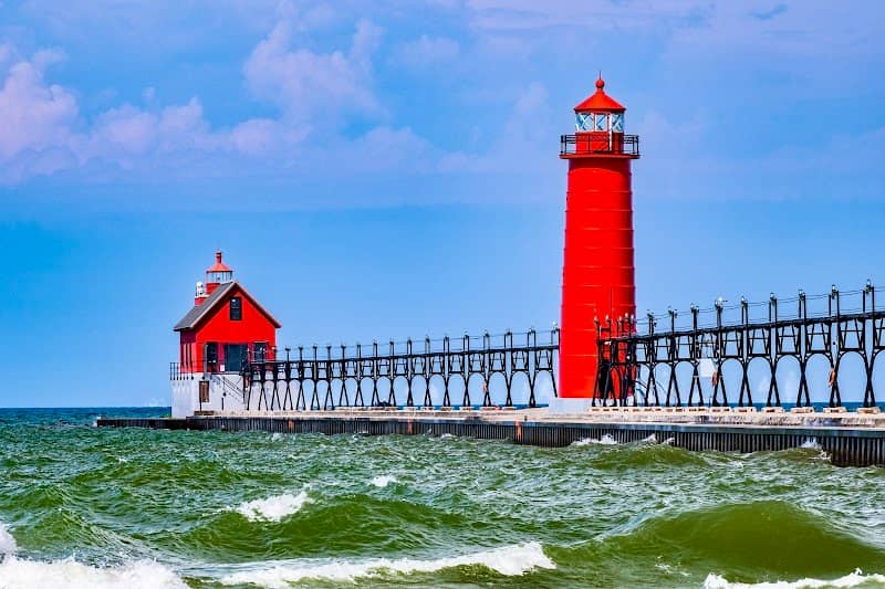 Grand Haven South Pierhead Inner Light Beacon Stations - Image 1