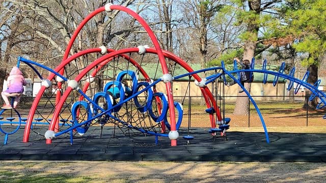 Veteran's Park - Image 1